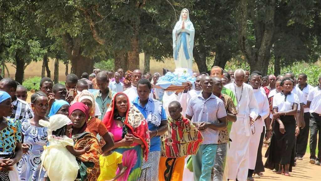 You are currently viewing احتفال بعيد مريم العذراء سيدة لورد شفيعة ارساليتنا في تنزانيا