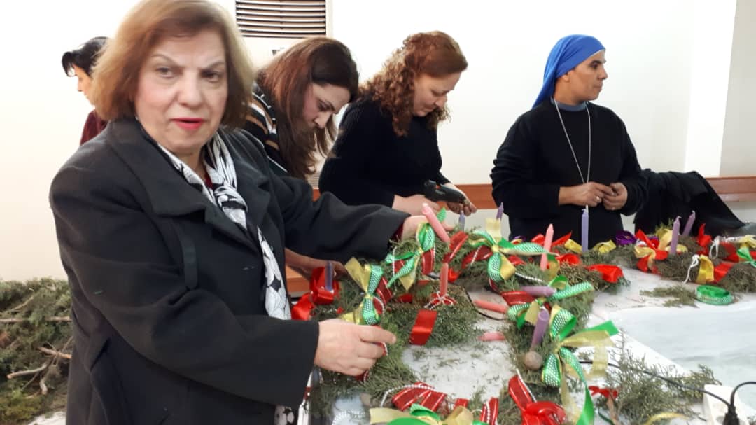 Read more about the article أكاليل زمن المجيء في حلب – سوريا