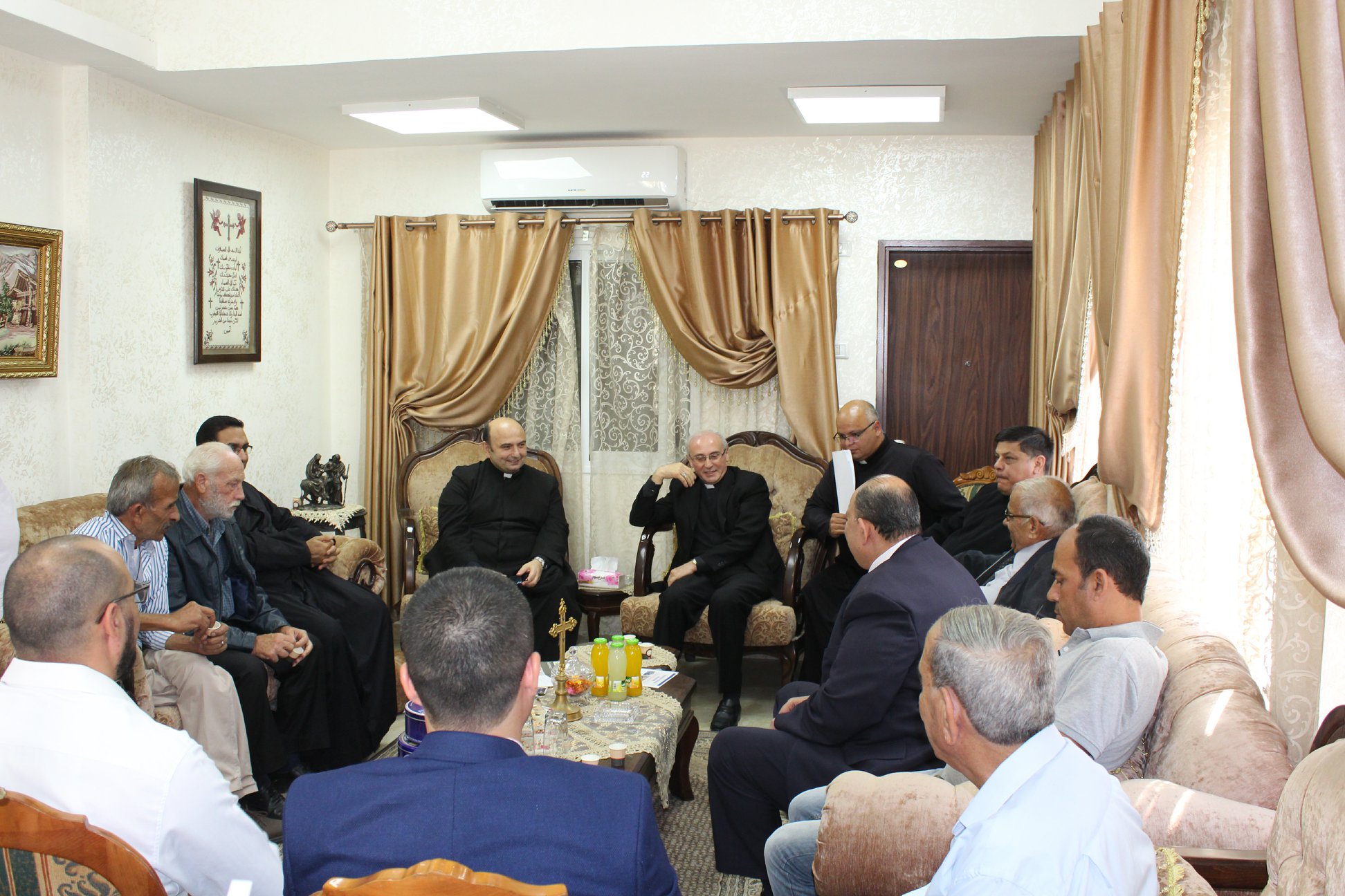 Lee más sobre el artículo Visita del Nuncio Apostólico Monseñor Leopoldo Gerilli a Gaza – Tierra Santa