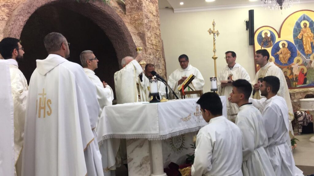 Read more about the article عيد مريم العذراء سيدة الجبل في عنجرة – الاردن