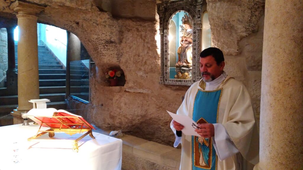 Lee más sobre el artículo Consagración de la Provincia a la Santísima Virgen – Tierra Santa